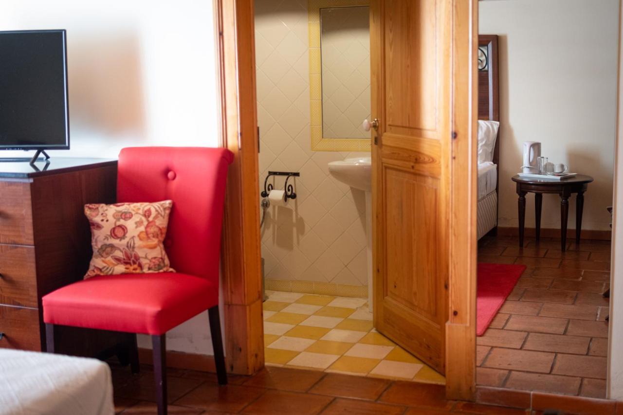 Hotel Rural Quinta Do Juncal Serra d'El-Rei Luaran gambar
